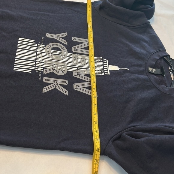 H&M New York Sweatshirt - Picture 4 of 5